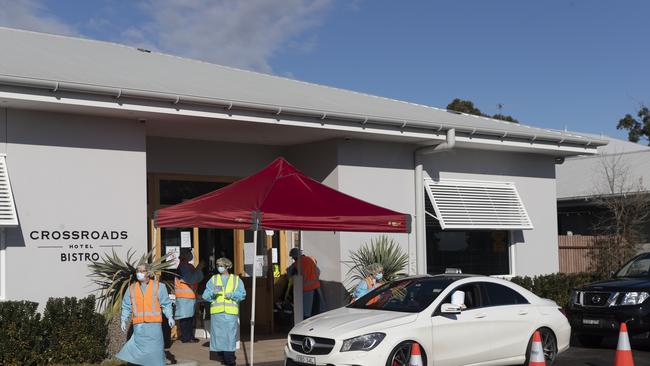 COVID-19 testing is carried out at the Crossroads Hotel in Casula. Picture: /Getty Images