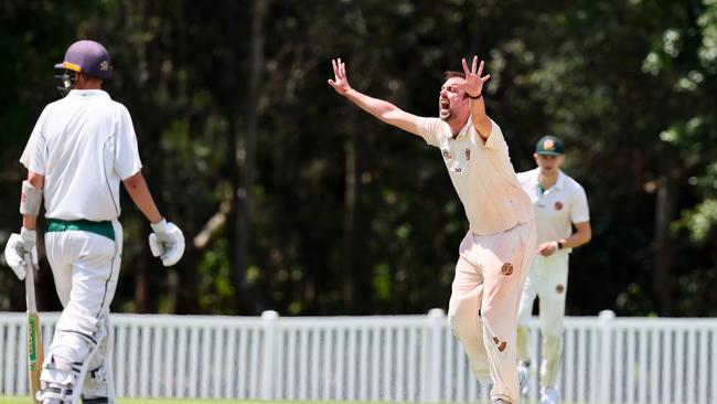 Action from the club cricket game between Redlands Tigers and Wynnum-Manly. Photo:Tertius Pickard