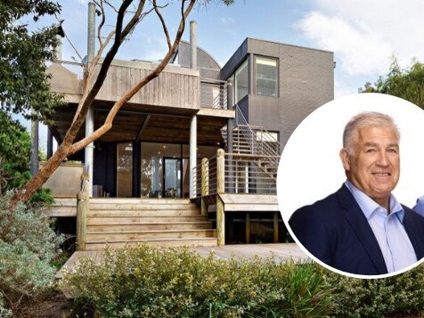 95 Ocean Blvd, Jan Juc with Gerard Healy inset - for Herald Sun realestate