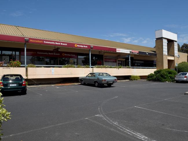 Woolies’ move to Mooroolbark Shopping Centre blocked | Herald Sun