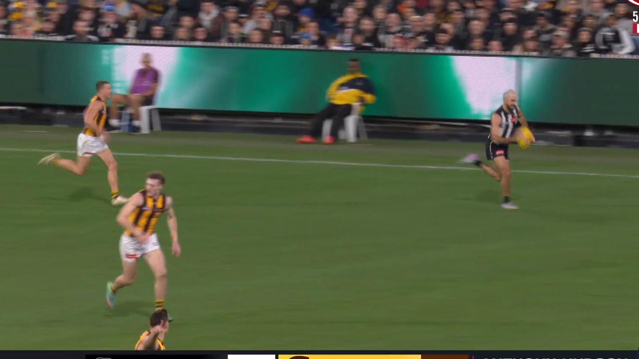 The Pies veteran barely broke into a sprint, but Jack couldn’t keep up.