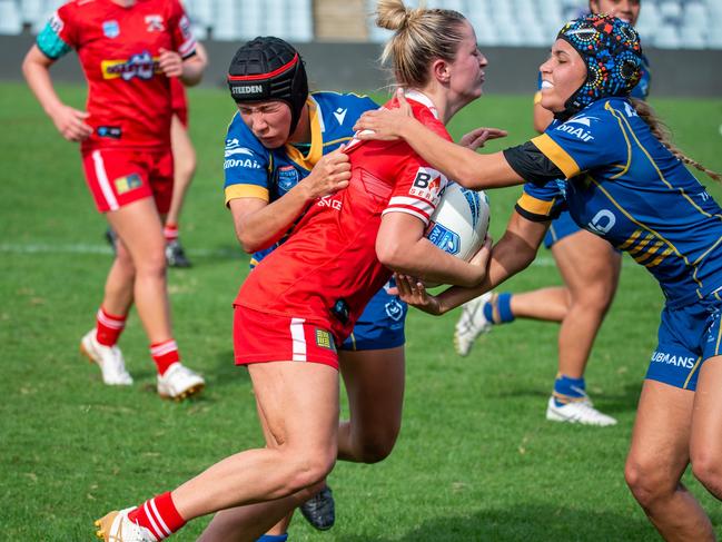 Illawarra’s Darcy Eade on the charge. Picture: Thomas Lisson