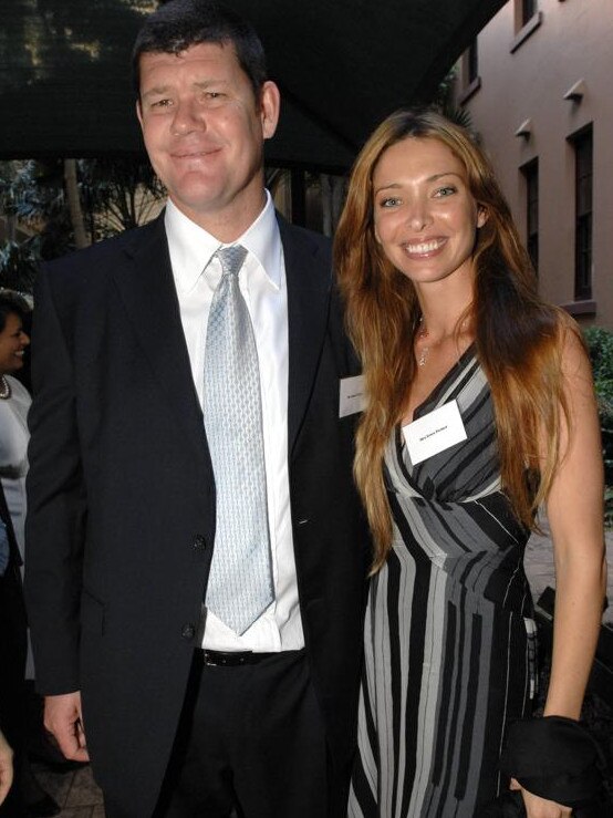 James and Erica Packer attend an awards dinner in 2008.