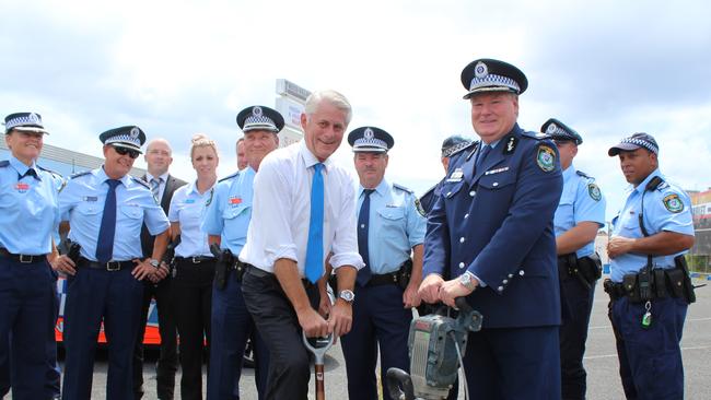 Tweed MP Geoff Provest and NSW Assistant Police Commissioner Jeff Loy (Northern Region).