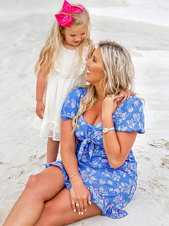 Lunden Roberts with Daughter Navy Joan Roberts