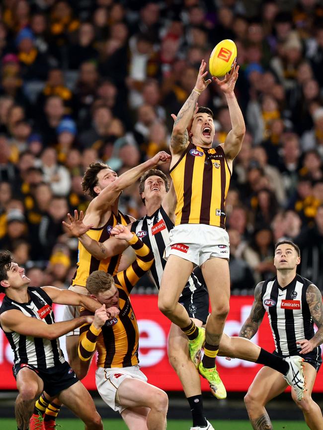 Josh Battle and the Hawks defence were under pressure all night.