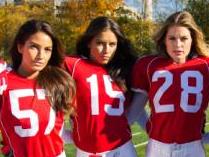Victoria’s Secret models play football