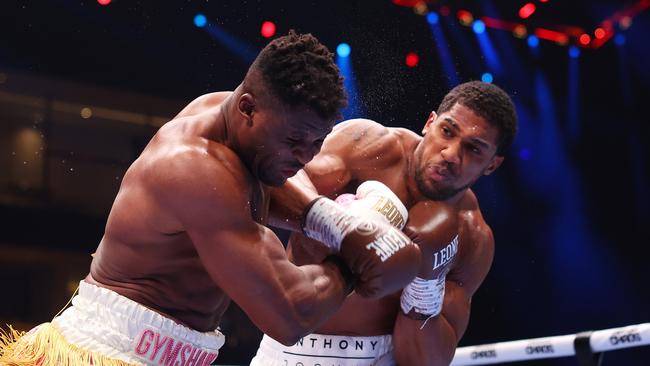 Anthony Joshua landed a murderous KO finish. (Photo by Richard Pelham/Getty Images)