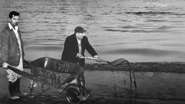 Tons of thick crude oil poured into the sea at Prince’s Pier in 1968 after a pipeline cracked. The oil spread for more than a quarter of a mile along the beach on the west side of the pier.