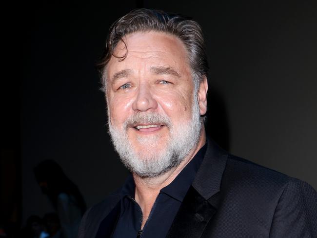 MILAN, ITALY - JUNE 17: Russell Crowe attends the Giorgio Armani fashion show during the Milan Menswear Spring/Summer 2025 on June 17, 2024 in Milan, Italy. (Photo by Pietro S. D'Aprano/Getty Images)