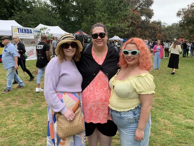 Elaine Perrett, Kristy Allan & Vivian Diaz