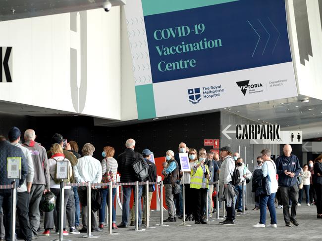 Experts have urged Australians to get vaccinated as quickly as possible with whatever vaccine was available. Picture: NCA NewsWire / Andrew Henshaw