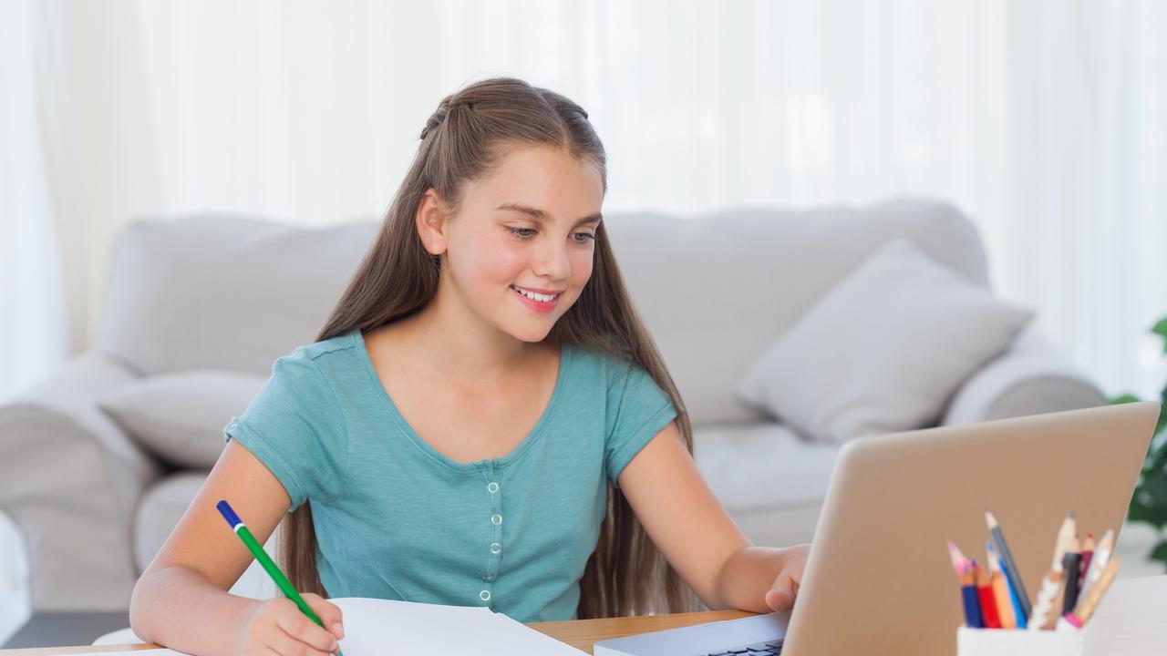 Forty per cent of Aussie families per cent say digital tools are a major concern for students.