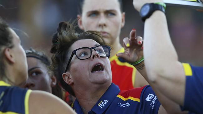 Afl Edict To Aflw Coaches On How To Set Up Their Teams And Playbooks Sets A Concerning Precedent