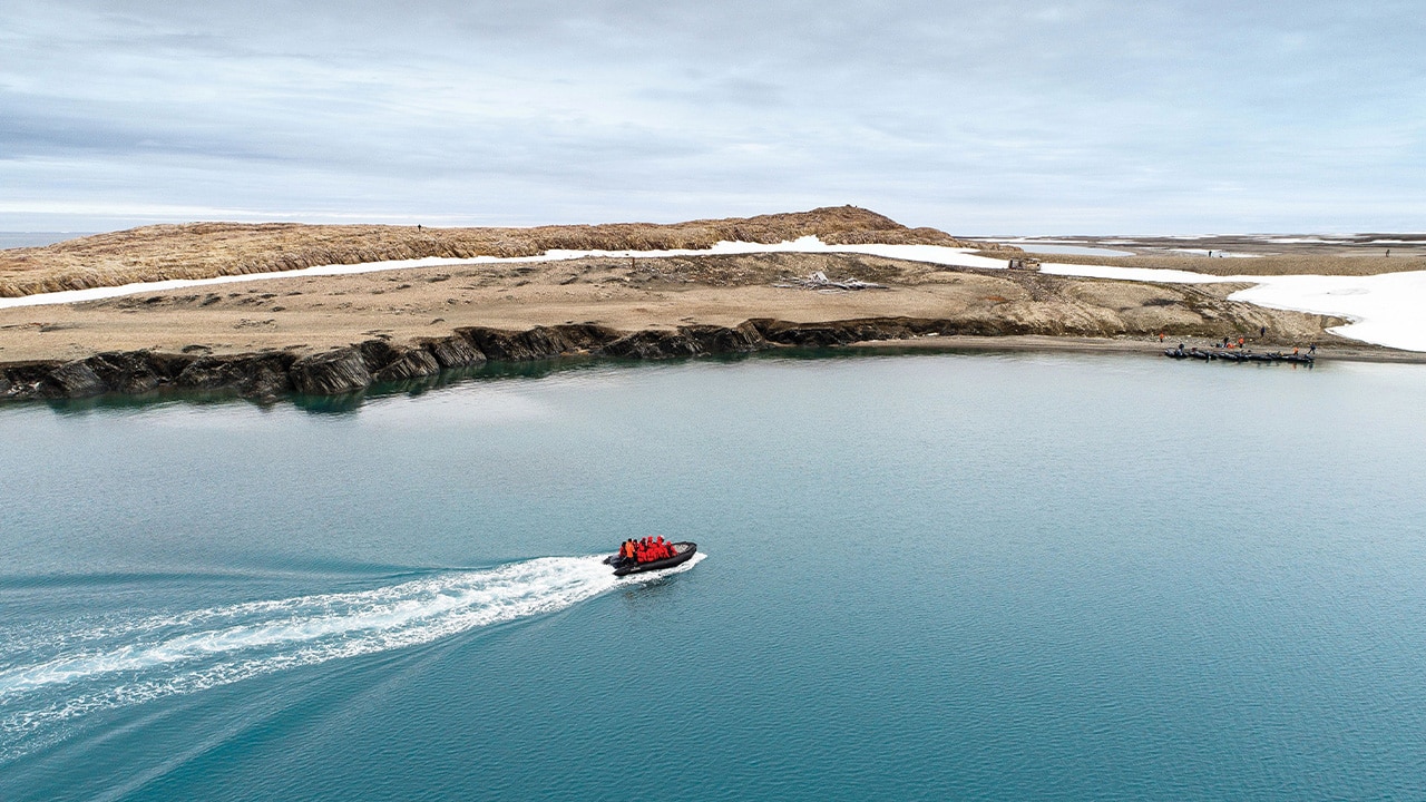 <h2>INCREDIBLE LANDSCAPES</h2><p>Because of their size and capabilities, expedition ships are able to get closer to the action. View landscapes such as Norwegian fjords as they unfold up close, from the comfort of your suite or outside on the deck. Large ocean ships cannot get this sort of access.</p><p>On Silversea&rsquo;s 18-day <a href="https://www.silversea.com/destinations/cruises-arctic-greenland/edinburgh-leith-to-longyearbyen-ev250525018.html" target="_blank" rel="noopener">Edinburgh to Norway sailing</a> aboard the 220-guest Silver Endeavour, adventurers will experience the dramatic sea cliffs of the Shetland Islands and narrow fjords flanked by steep, beautiful mountains. Be prepared to photograph lush slopes with waterfalls tumbling over smooth rocks. The journey concludes amid Svalbard&rsquo;s rugged peaks and towering aqua-blue glaciers, yet another magnificent landscape to witness while sipping a coffee or Champagne in the Observation or Explorer lounges.</p>