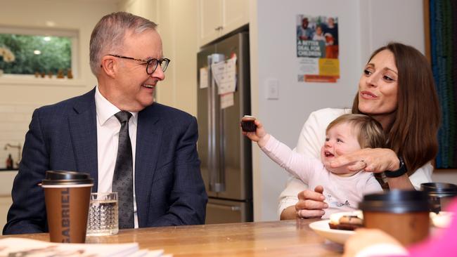 Anthony Albanese with Anna McFarlane and baby Isla in Willoughby, northern Sydney. Picture: Sam Ruttyn