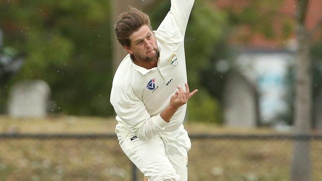 Alex Jones in action for Oakleigh.