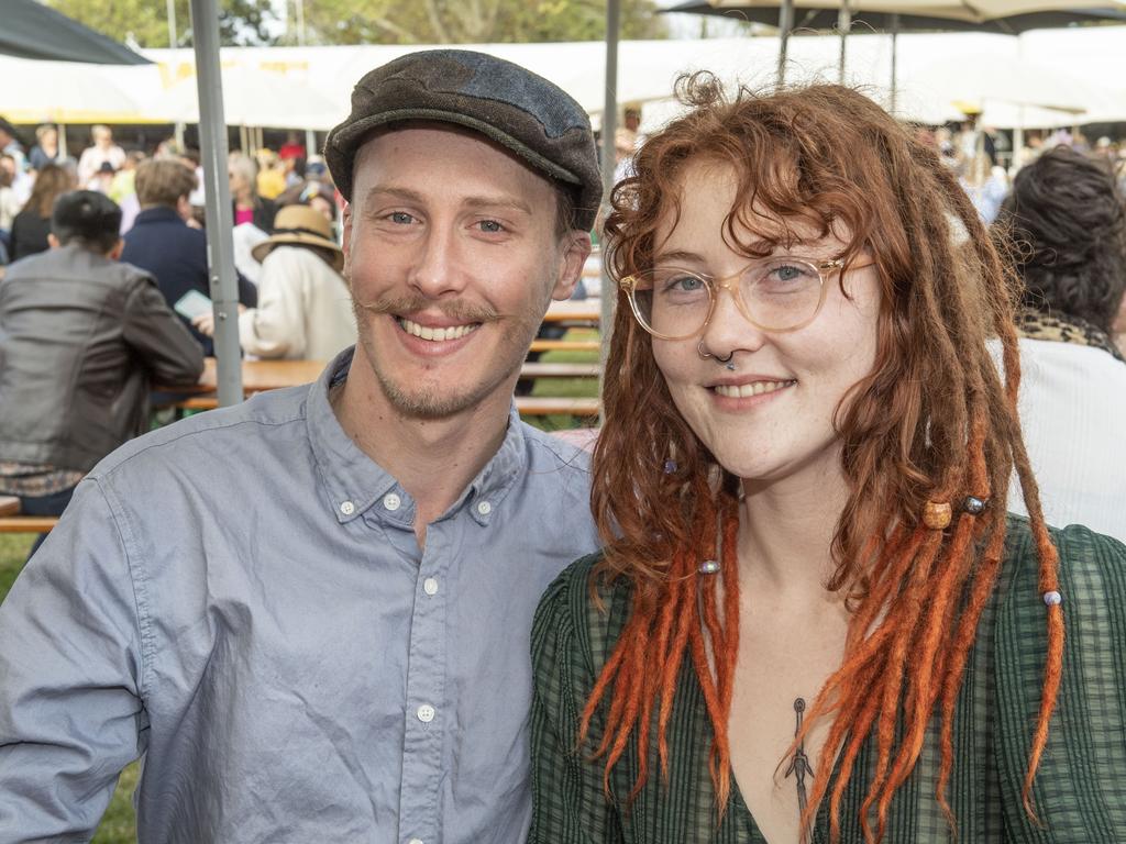 (from left) Chris Morrison and Tahni Greenslade. Festival of Food and Wine, Queens Park, Toowoomba Carnival of Flowers. Sunday, September 11, 2022. Picture: Nev Madsen.