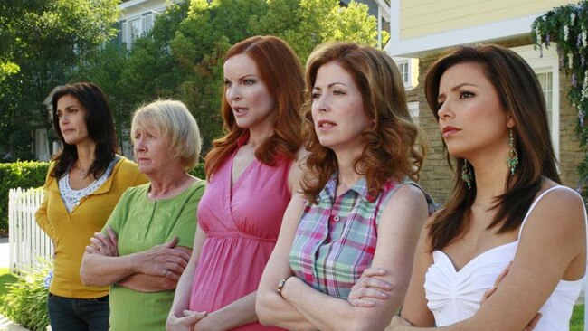 Longoria, pictured with her Desperate Housewives co-stars, said she’d “absolutely” return to Wisteria Lane.