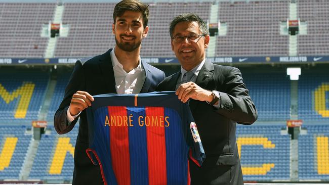New Barcelona signing Andre Gomes with club president Josep Maria Bartomeu.