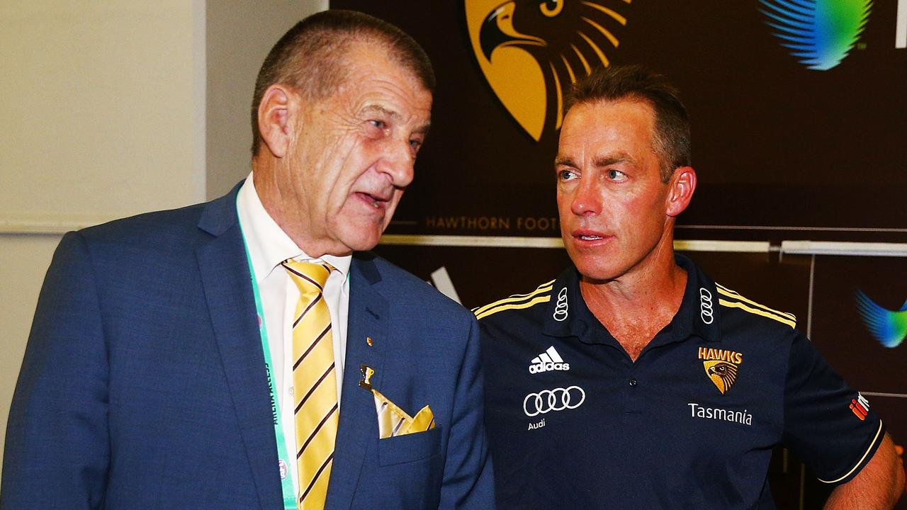 MELBOURNE, AUSTRALIA - MARCH 24: Hawks President Jeff Kennett (L) and Hawks head coach Alastair Clarkson celebrates the win during the round one AFL match between the Hawthorn Hawks and the Collingwood Magpies at Melbourne Cricket Ground on March 24, 2018 in Melbourne, Australia. (Photo by Michael Dodge/Getty Images)