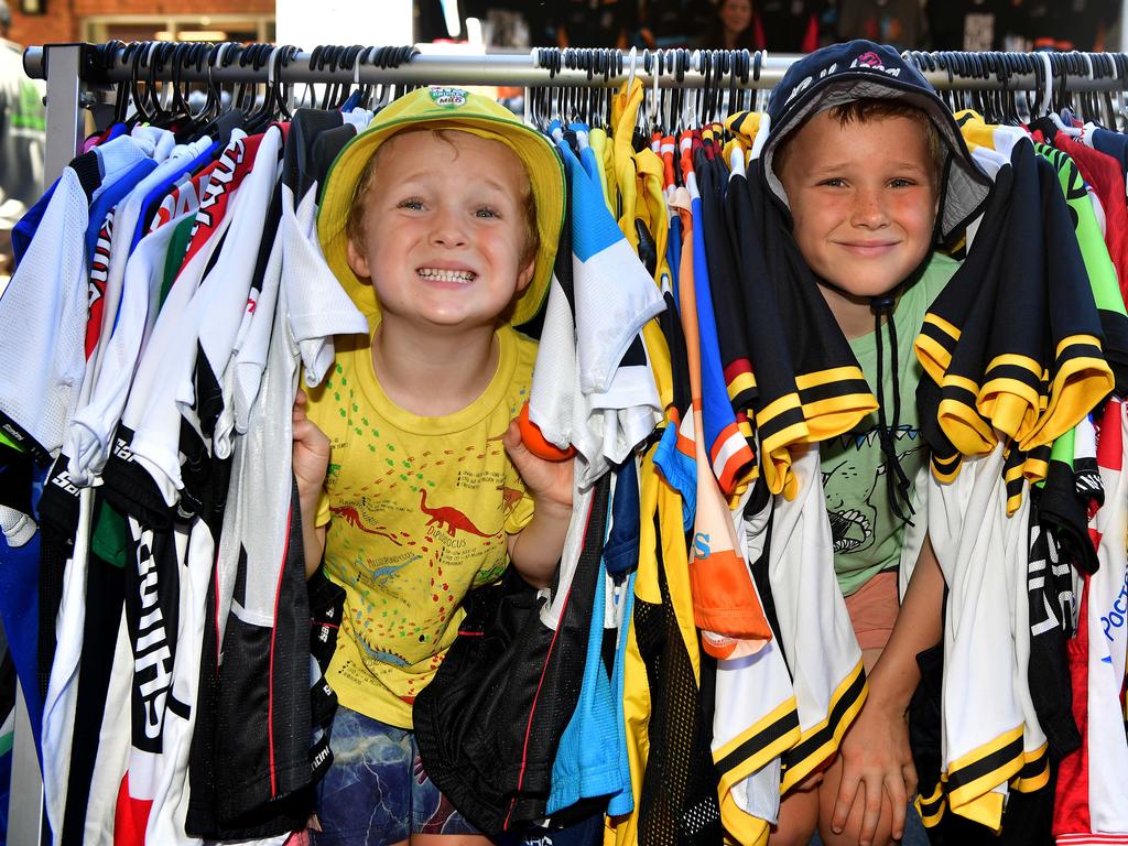 Brothers Harry, 5, and Angus Waller, 7, at Port Adelaide. Picture: Bianca De Marchi