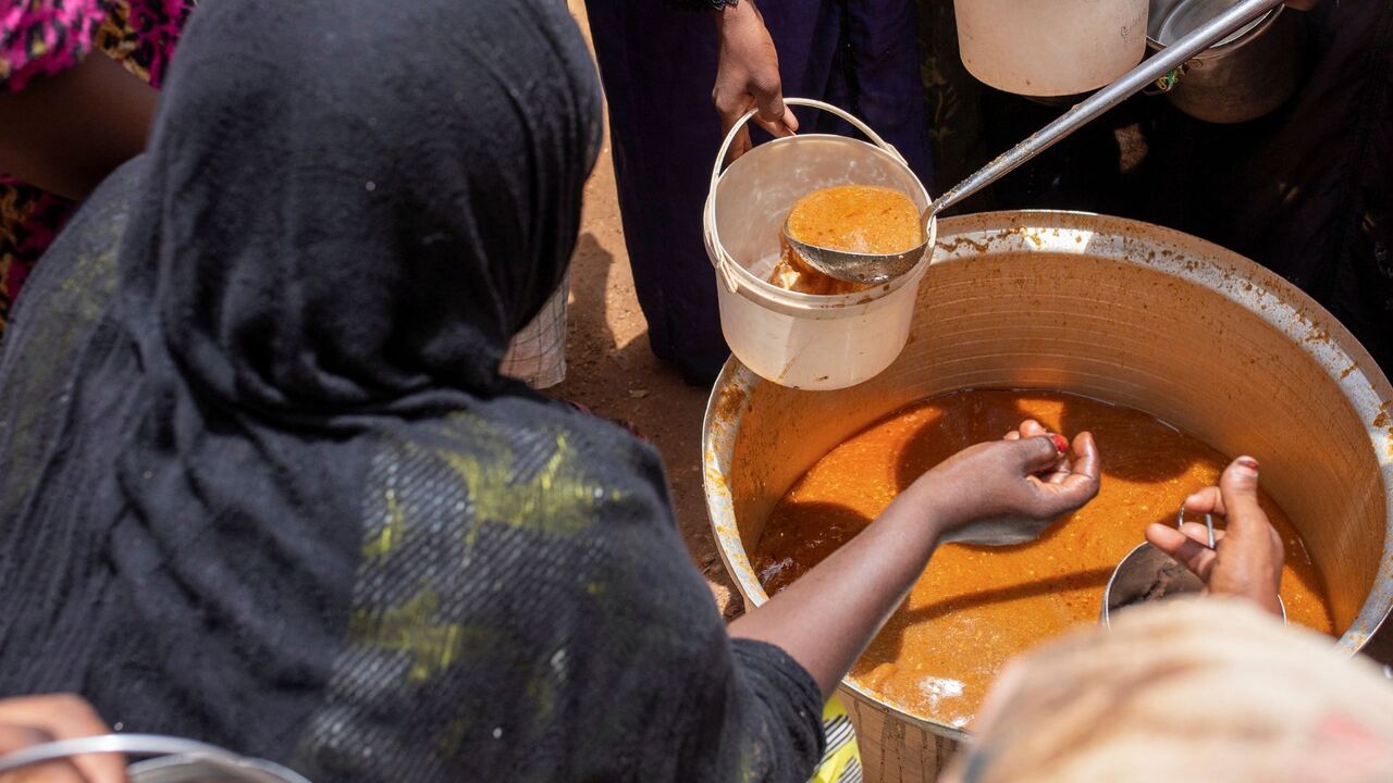 UN-backed hunger monitoring group issues: Warning that famine is spreading in Sudan