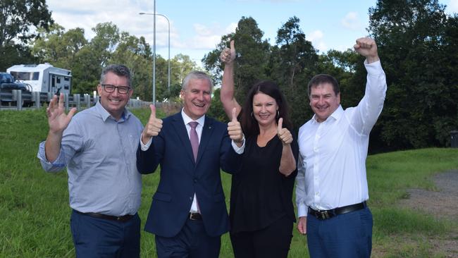 Keith Pitt, Deputy PM Michael McCormack, Shelley Strachan and Llew O'Brien celebrate $800 million funding for Section D.