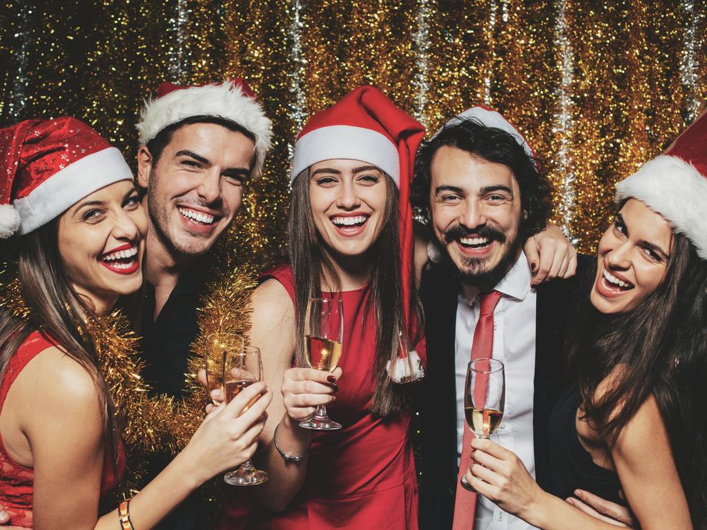 Who says Christmas dating can’t be fun.
