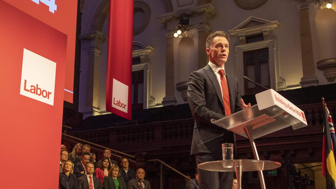 Premier Chris Minns, at the NSW Labor Conference on Sunday, announced proposals to protect gig economy workers. Picture: NewsWire / Simon Bullard.