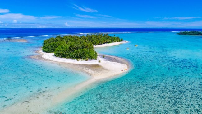 <h2><strong>2. Cycle the back roads</strong></h2><p><span>It doesn&rsquo;t take long to get to know Rarotonga&rsquo;s main road &ndash; a 32km loop. For a different perspective, head out with <a href="https://www.storytellers.co.ck/">Storytellers Eco Cycle Tours</a>. Cruising slowly down the island&rsquo;s quieter byways with a local guide, you&rsquo;ll get to taste fresh tropical fruits, feed baby goats, learn about local history and life in the Cook Islands today. Tours are $75, take three hours and include lunch.&nbsp;</span></p>