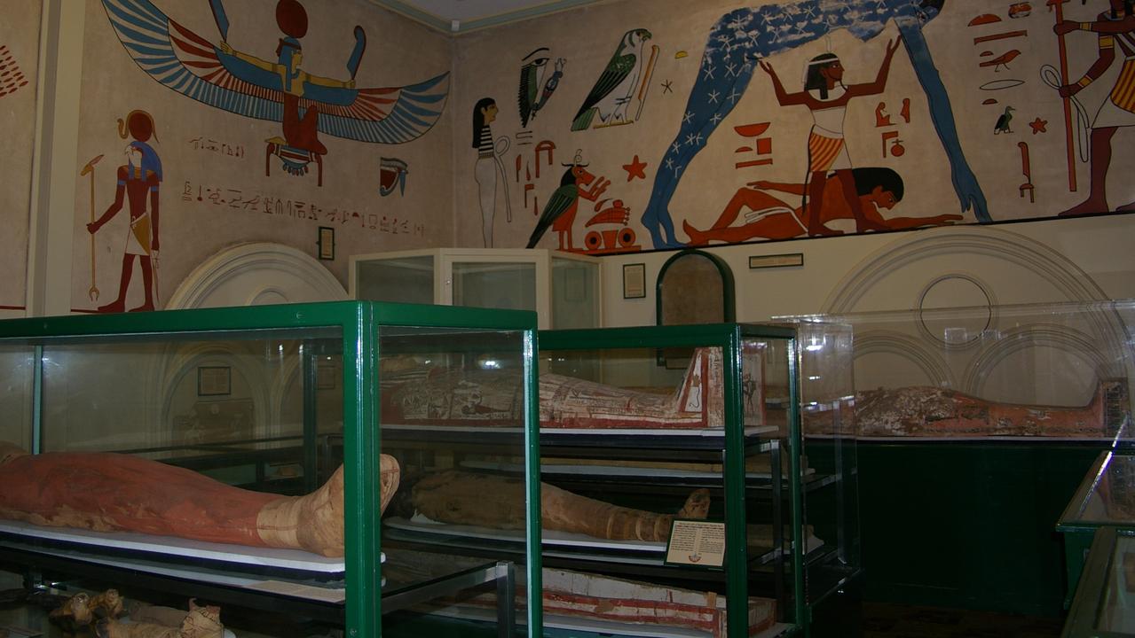 SA Museum’s Ancient Egypt gallery – little changed since it was established in 1939.