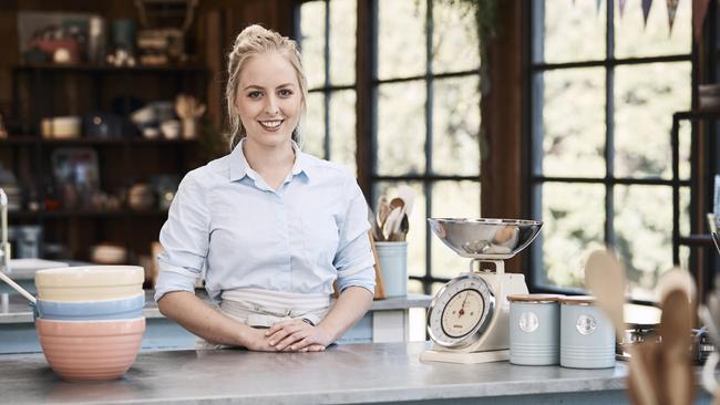 Carindale Great Australian Bake Off Emma Sievwright Back To Uq School Of Dentistry The Courier Mail