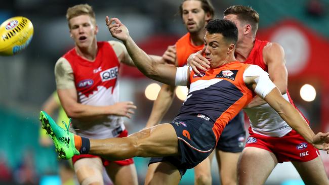 Dylan Shiel gets a kick away. Picture: Gregg Porteous