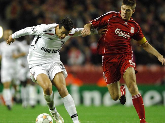 Steven Gerrard, Liverpool (r) and Deivson Bobo, Besiktas battle for the ball  (Photo by Neal Simpson - EMPICS/PA Images via Getty Images)