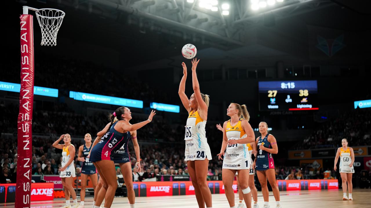 Reilley Batcheldor of the Sunshine Coast Lightning shoots the ball during the round six Super Netball. Picture: Asanka Ratnayake/Getty Images.
