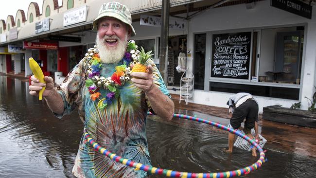 the Australian- Local iconic Byron Bay Busker Koolio entertains people after the flood waters start to subside. Fri 7th Feb 2020 Photo by Natalie Grono