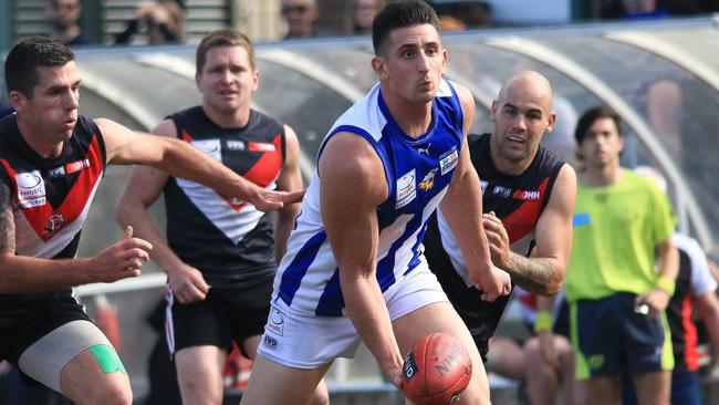 Ferntree Gully’s Sean Currey has recommitted for 2021. Picture: Davis Harrigan