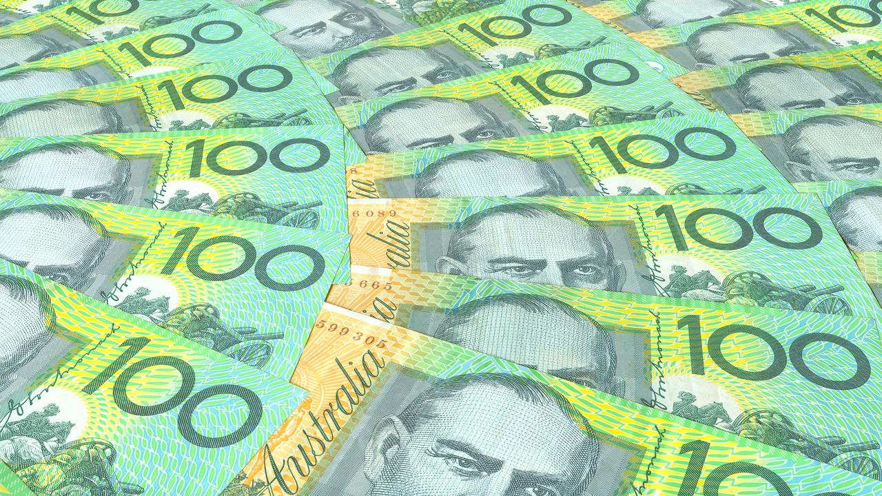 Aussie dollar takes a dive in 2025