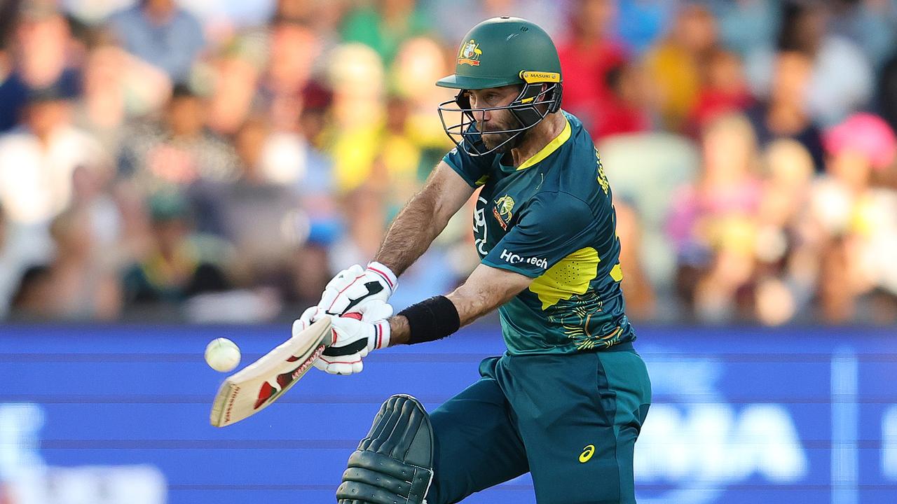 Big Show blasts absurd hundred as Aussies post record total — T20I LIVE