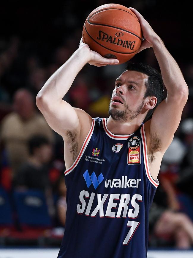 That Cadee shooting form is a thing of beauty. Picture: Getty Images