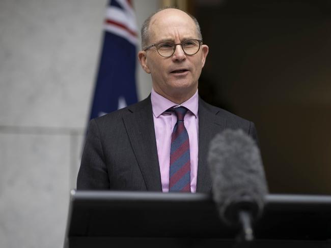 Acting chief medical officer Paul Kelly says flights from the UK will continue despite a highly-infectious new COVID-19 strain. Picture: NCA NewsWire/Gary Ramage