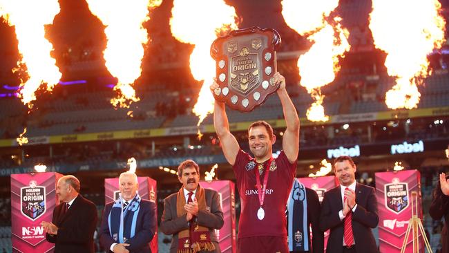 Cameron Smith holds the State of Origin trophy aloft. Picture: Brett Costello