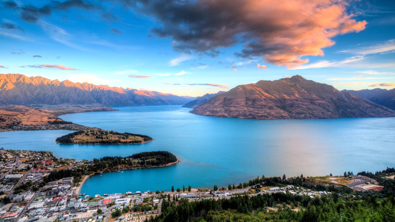 travel guides australia queenstown