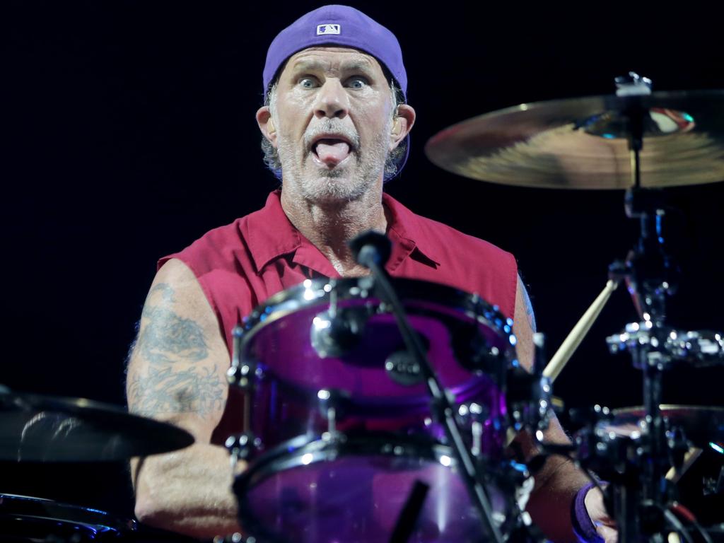 Red Hot Chili Peppers surprise Sydney fans at Qudos Bank Arena | Daily ...