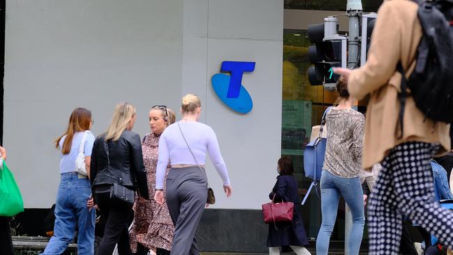 Telstra is putting the power to stop scams in the hands of its customers. Picture: NCA NewsWire / Luis Enrique Ascui