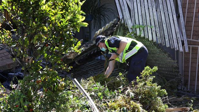 Police investigations are under way at the Sunnybank Hills property. Picture: Tara Croser