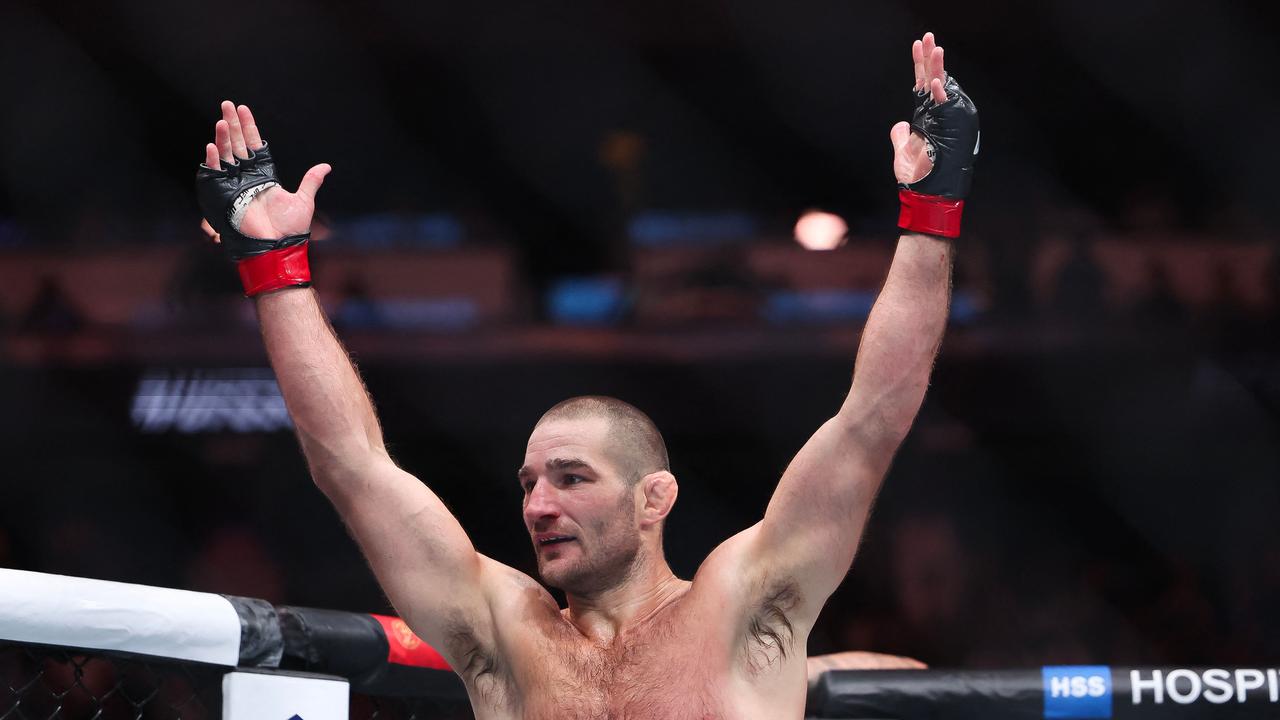 NEWARK, NEW JERSEY – JUNE 01: Sean Strickland celebrates defeating Paulo Costa of Brazil (not pictured) in their middleweight bout during UFC 302 at Prudential Center on June 01, 2024 in Newark, New Jersey. Luke Hales/Getty Images/AFP (Photo by Luke Hales / GETTY IMAGES NORTH AMERICA / Getty Images via AFP)