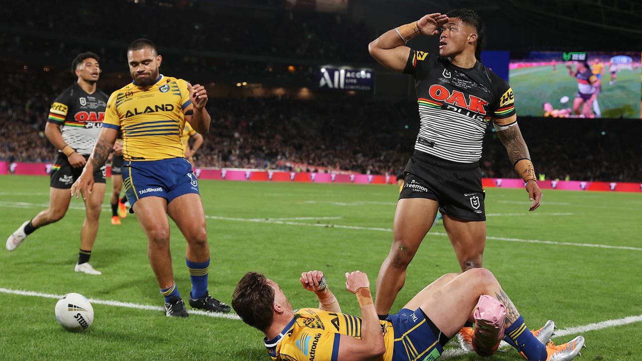 Brian To’o salutes after scoring a try in the first half. Picture: Mark Kolbe/Getty Images