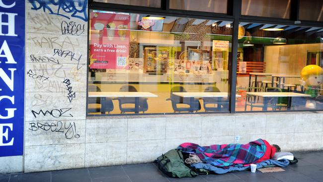 Those living on the streets in Melbourne’s CBD face a host of threats to their longevity. Picture: Andrew Henshaw